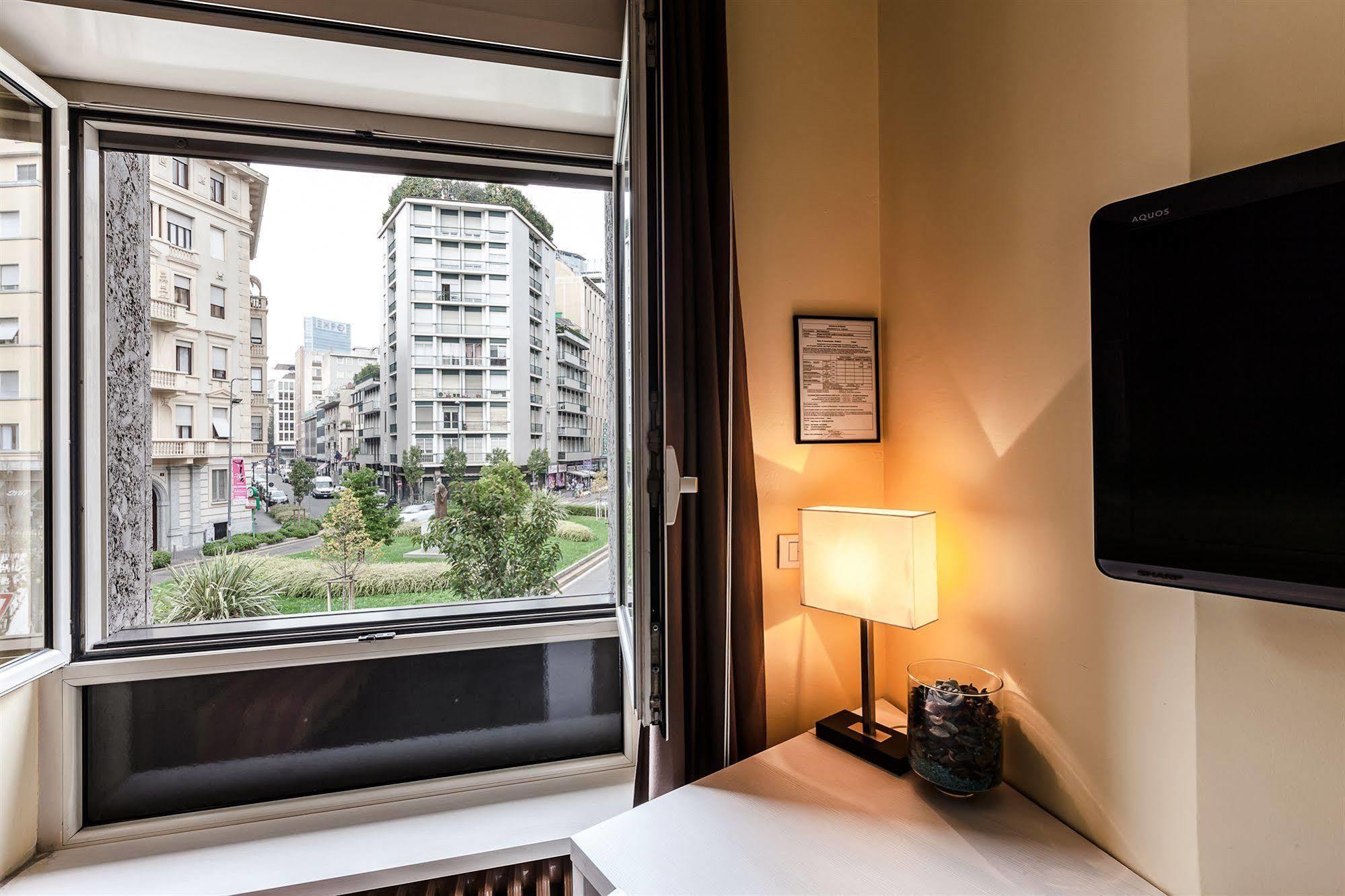 Baldassarre Milan Extérieur photo